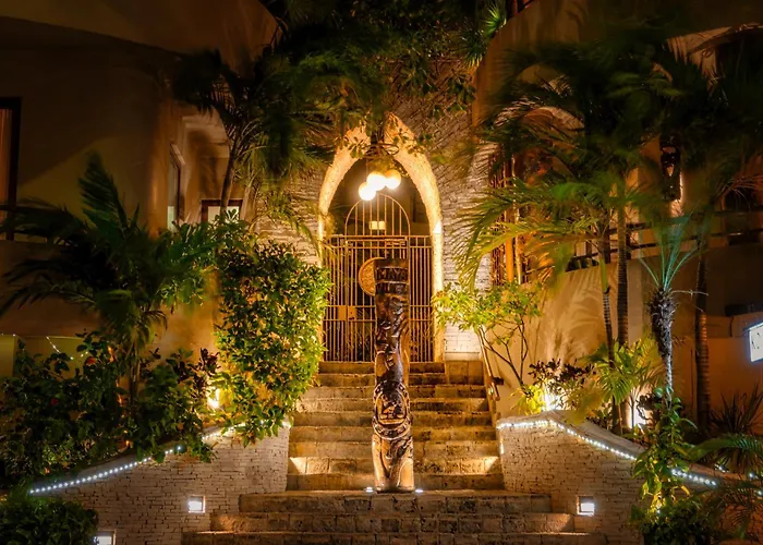 Maya Villa Condo Hotel&Beachclub